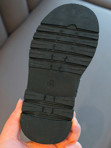 Öko-nahast aasadega vabaaja lastesaapad