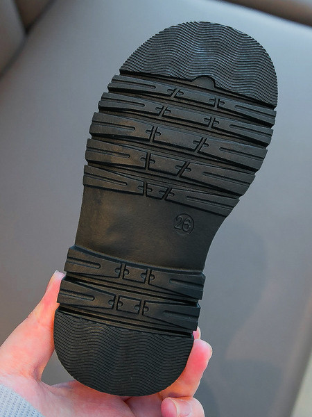 Öko-nahast pandla ja paeltega lastesaapad