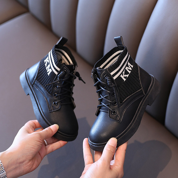 Tikandiga igapäevased lastesaapad