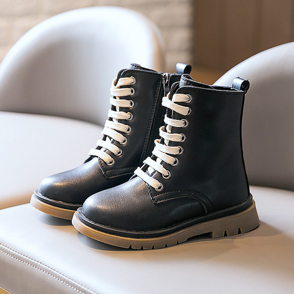 Moodsad paeltega nahksaapad tüdrukutele