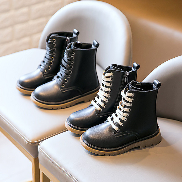 Moodsad paeltega nahksaapad tüdrukutele