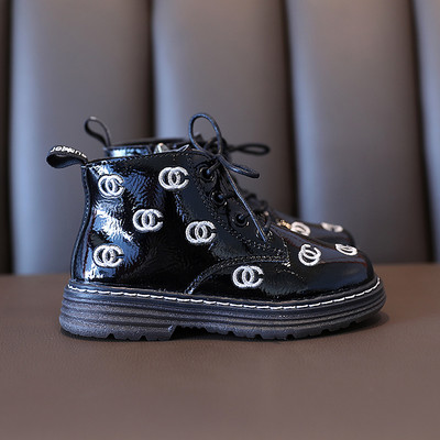 Odiniai vaikiški žieminiai batai su aplikacijomis