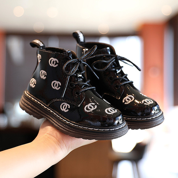 Odiniai vaikiški žieminiai batai su aplikacijomis