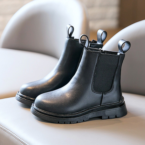 Moodsad kunstnahast lameda tallaga lastesaapad tüdrukutele