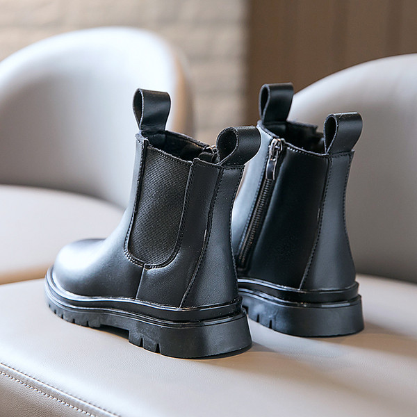 Moodsad kunstnahast lameda tallaga lastesaapad tüdrukutele