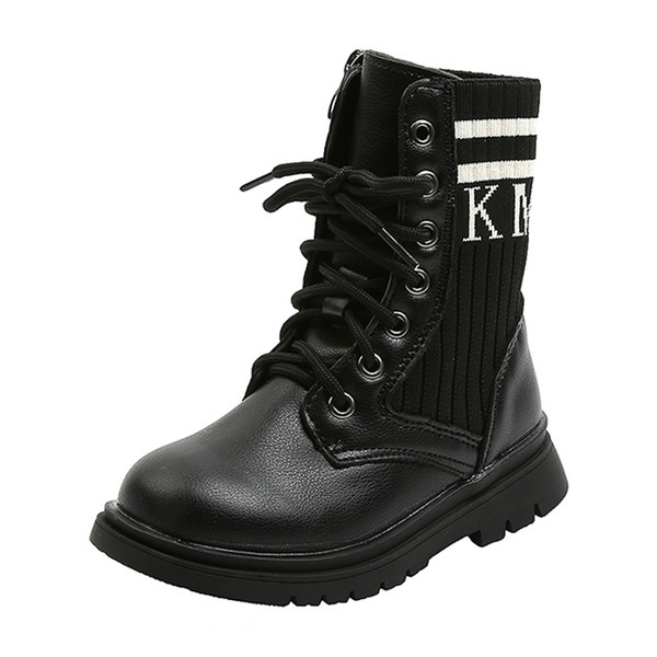 Uus mudel paelte ja lameda tallaga lastesaapad