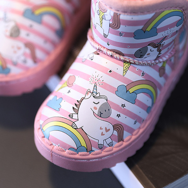 Šiuolaikiški vaikiški batai mergaitėms su pūkais ir vienaragio aplikacijomis