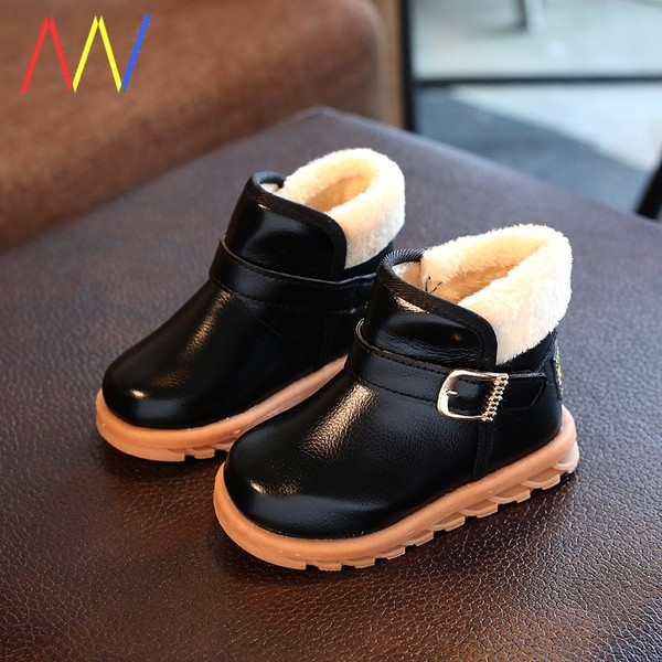 Pandla ja sooja voodriga lastesaapad