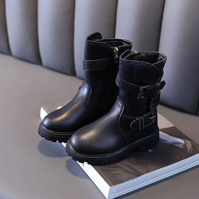 Naujas vaikiškų batų modelis iš eko odos su grubiu padu ir metaline sagtimi