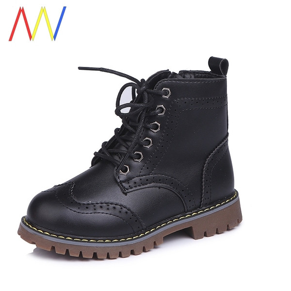 Vaikiški batai su kubietiško tipo raišteliais