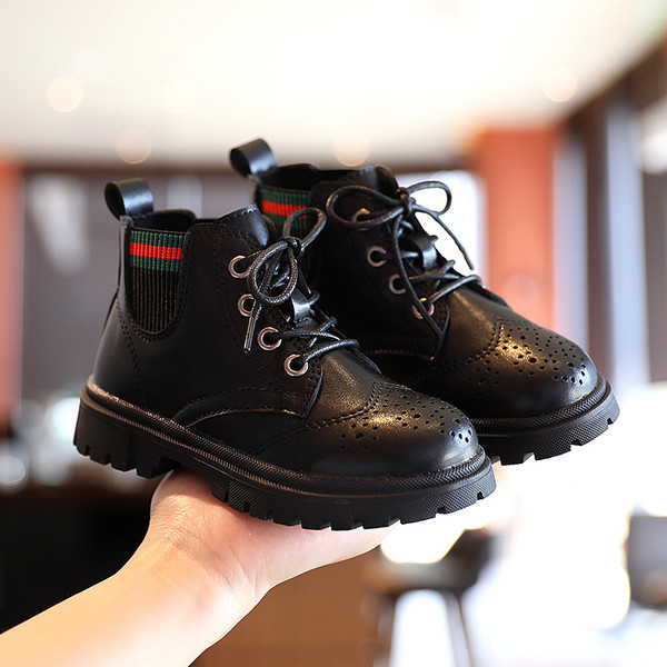 Nahast sügis-talvised lastesaapad