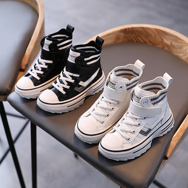 Kunstnahast spordi- ja igapäevased lastesaapad