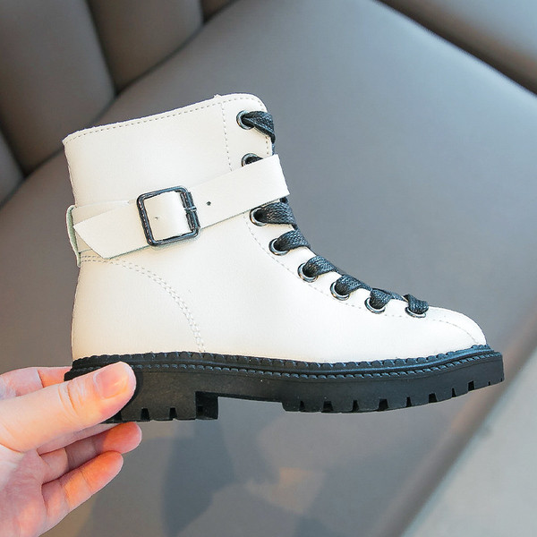 Pandlaga nahast lastesaapad - tüdrukutele