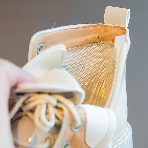 Dječje čizme za djevojčice na vezice - lakirana koža