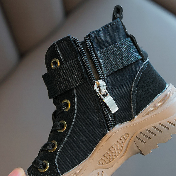 Žieminiai vaikiški batai iš tekstilės su raišteliais