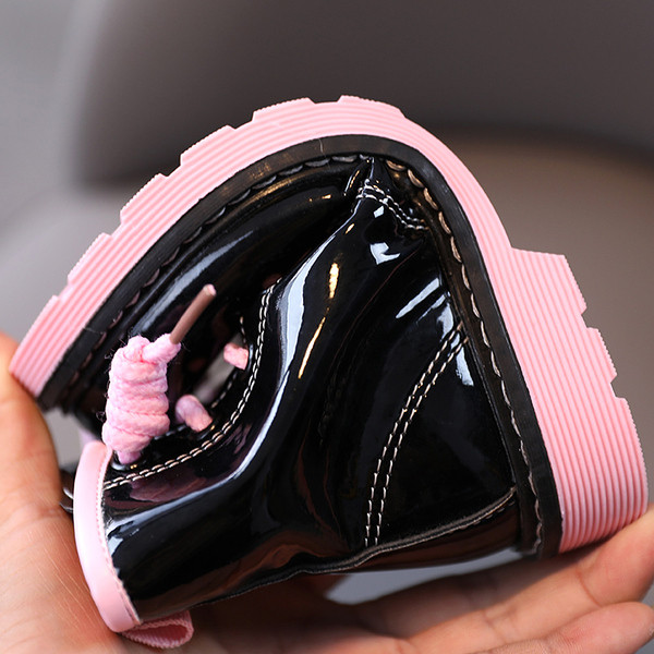 Uus mudel laste lakknahast saapad tüdrukutele