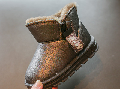 Pehme voodri ja tasase tallaga vabaaja lastesaapad tüdrukutele