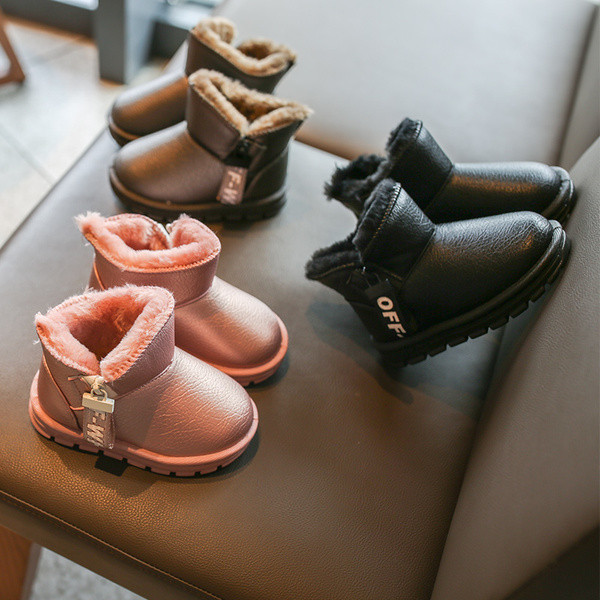 Pehme voodri ja tasase tallaga vabaaja lastesaapad tüdrukutele