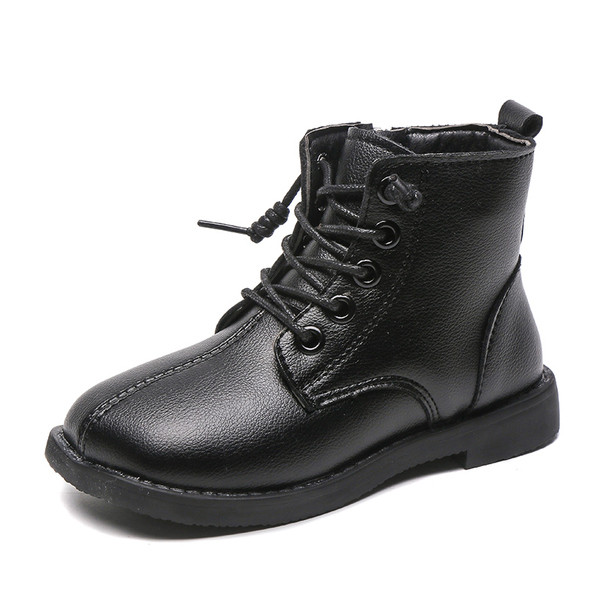 Hetkel lameda talla ja paeltega lastesaapad