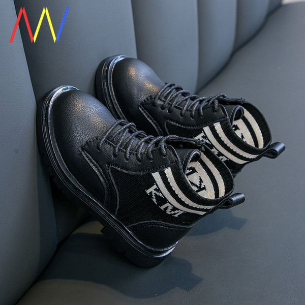 Öko-nahast ja tekstiilist valmistatud laste talvesaapad