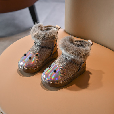 Lastesaapad tüdrukutele ümara mudeliga aplikatsiooni ja udusulgedega