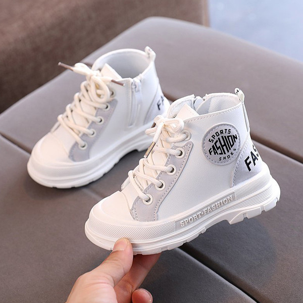 Uus mudel paelte ja krobelise tallaga laste vabaajasaapad