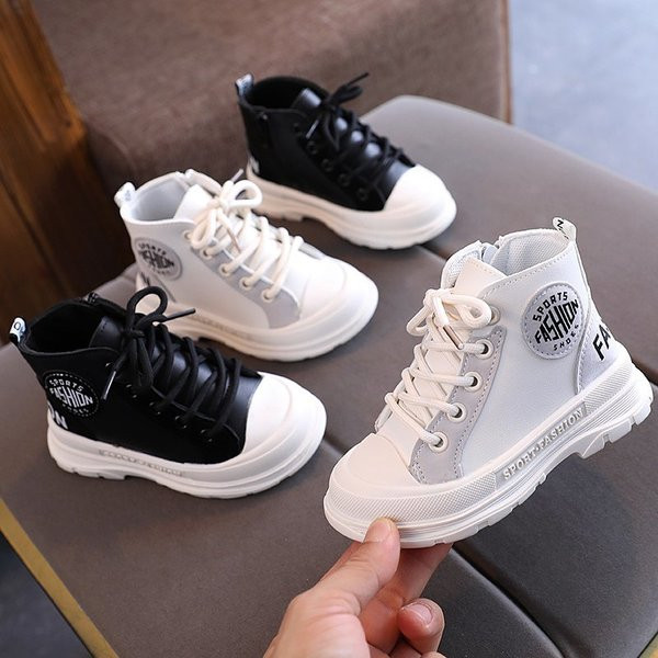 Uus mudel paelte ja krobelise tallaga laste vabaajasaapad