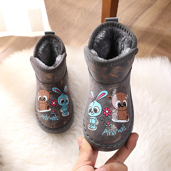 Moodsad aplikatsiooni ja sooja voodriga lastesaapad