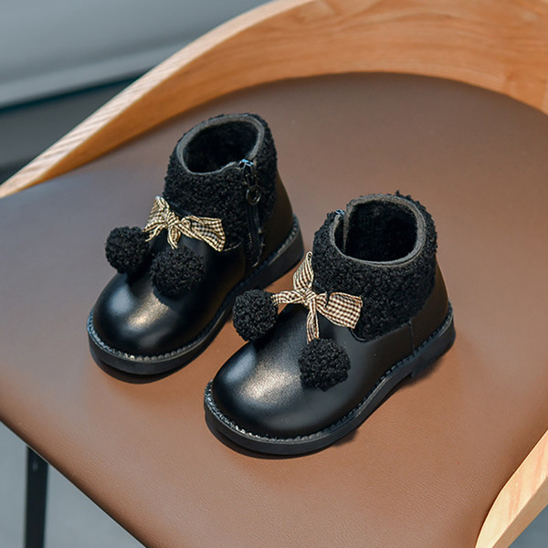 Vaikiški modernūs batai iš eko odos plokščiu padu