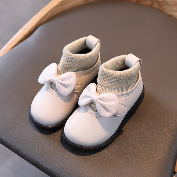 Moderne dječje čizme za djevojčice s ravnim potplatom i trakom