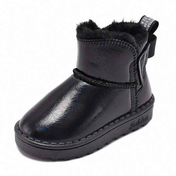 Pehme voodri ja lameda tallaga ökonahast moodsad lastesaapad tüdrukutele