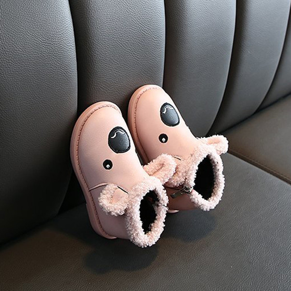 Φθινοπωρινές παιδικές μπότες για κορίτσια με κεντήματα και τρισδιάστατα στοιχεία