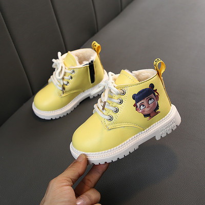 Šiuolaikiški vaikiški batai su aplikacijomis ir puriu pamušalu mergaitėms