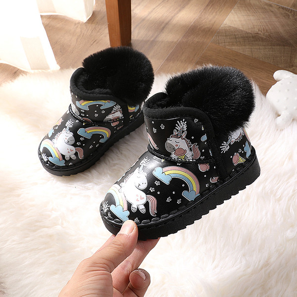 Χειμερινές παιδικές μπότες με απλικέ και γούνα