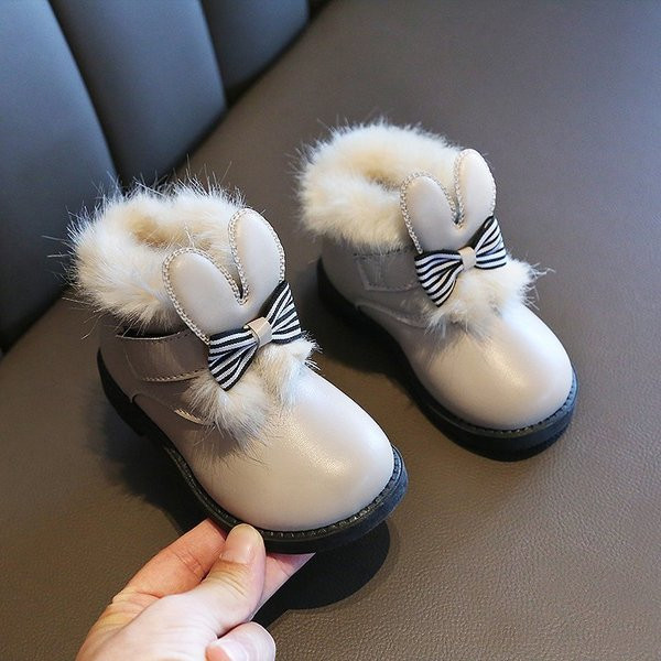 Odiniai vaikiški batai su pūkais ir 3D elementais