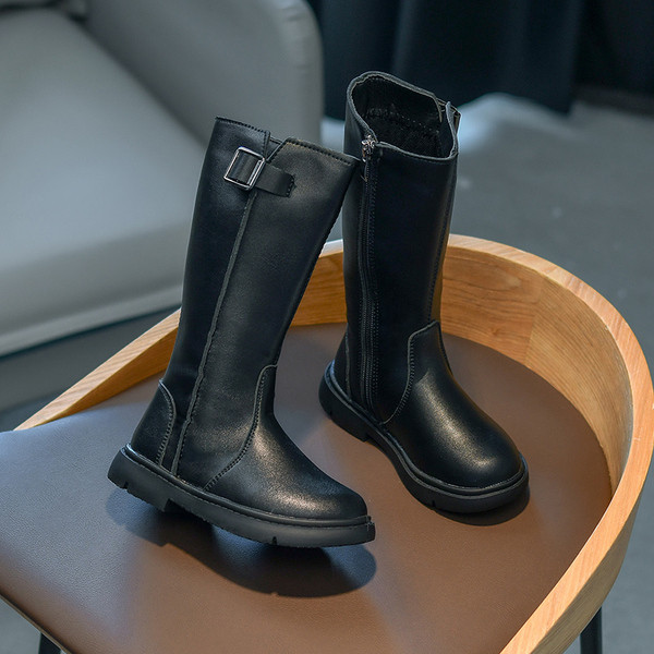 Öko-nahast musta värvi lastesaapad tüdrukutele