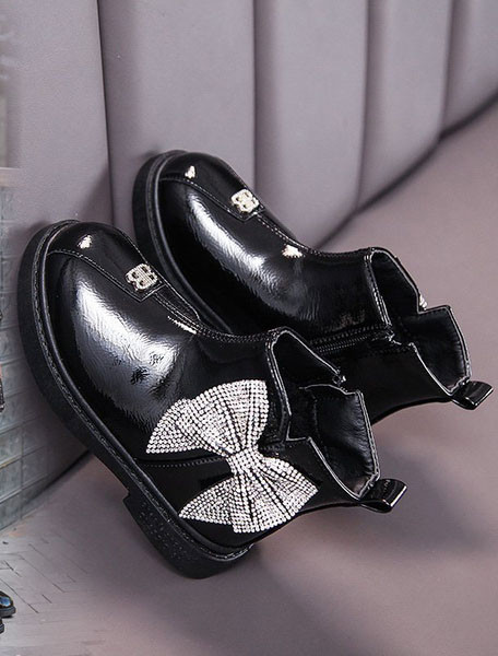 Šiuo metu vaikiški batai su kaspinu mergaitėms