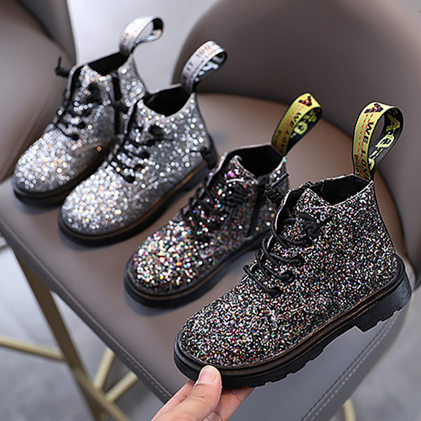 Säravad paeltega lastesaapad tüdrukutele