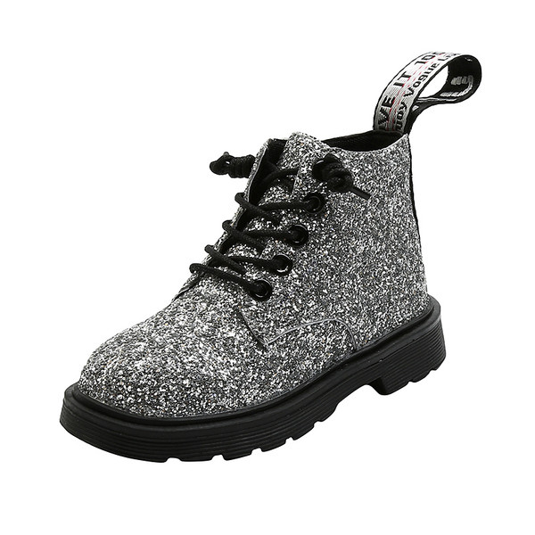 Säravad paeltega lastesaapad tüdrukutele