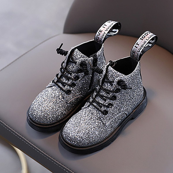 Säravad paeltega lastesaapad tüdrukutele