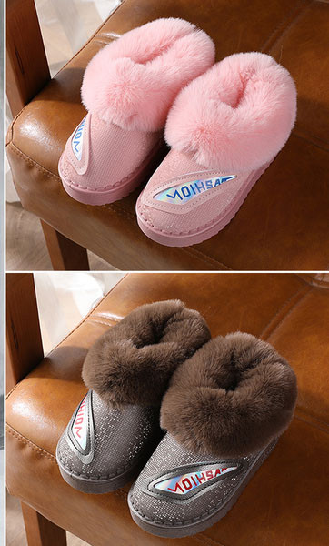 Moodsad udusulgedega lastesaapad tüdrukutele