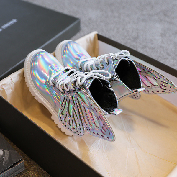 3D elemendi ja lipsudega lastesaapad tüdrukutele