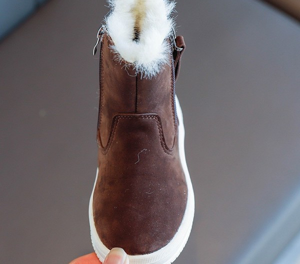 Moderne dječje čizme od eko brušene kože s lepršavom postavom