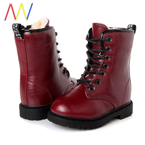 Kuuba laste saapad paelte ja lukuga