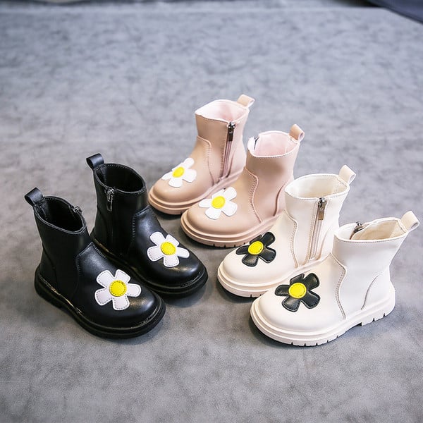 Öko-nahast moodsad lukuga ja lameda tallaga lastesaapad