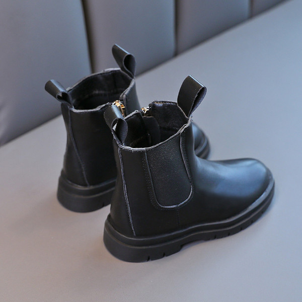 Eko-nahast lihtsa mudeliga lastesaapad tüdrukutele