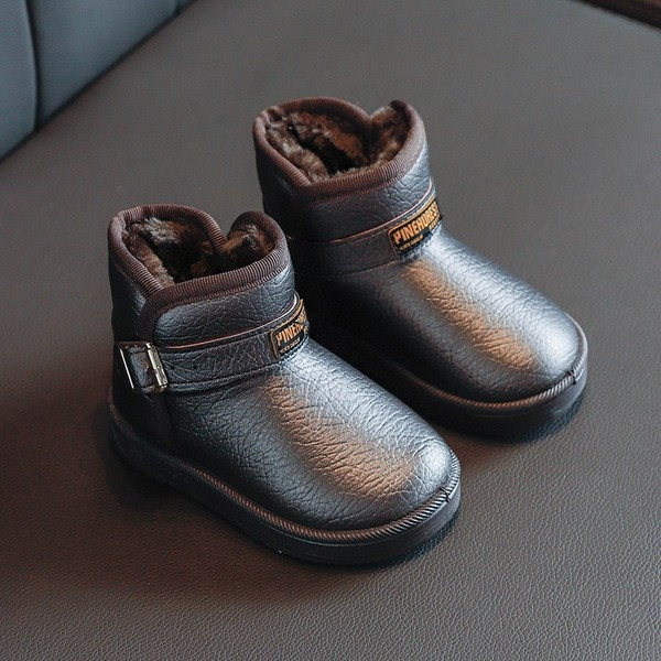 Pandla ja pehme voodriga laste nahast saapad