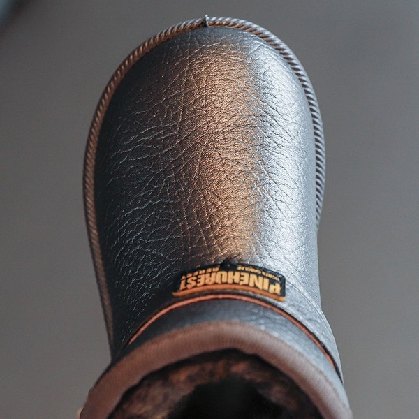 Pandla ja pehme voodriga laste nahast saapad