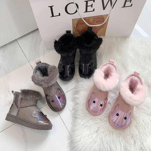 Sule ja läikiva efektiga lastesaapad tüdrukutele