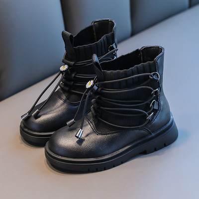 Öko-nahast moodsad lamedate taldade ja paeltega lastesaapad